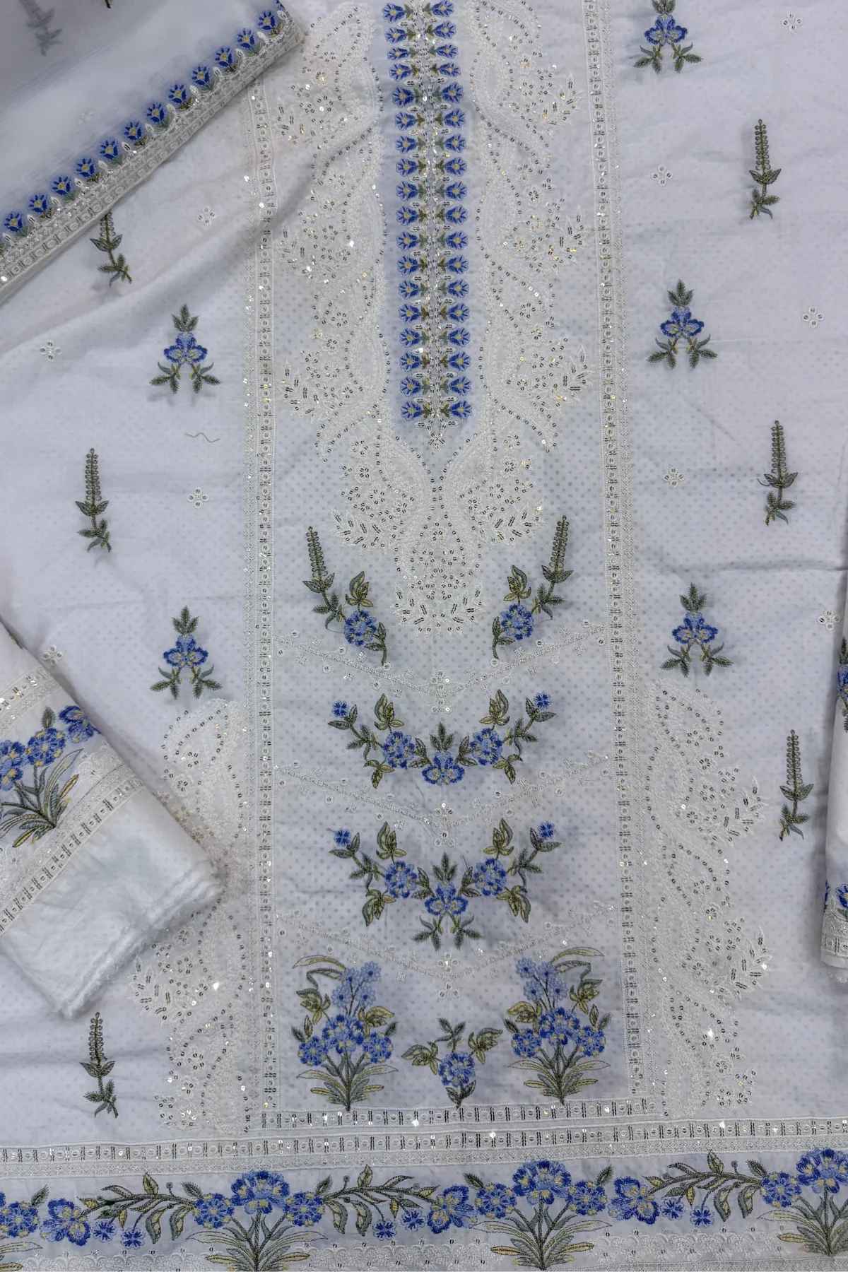 Embroidered Thread Work Lawn Unstitched 3 Pcs