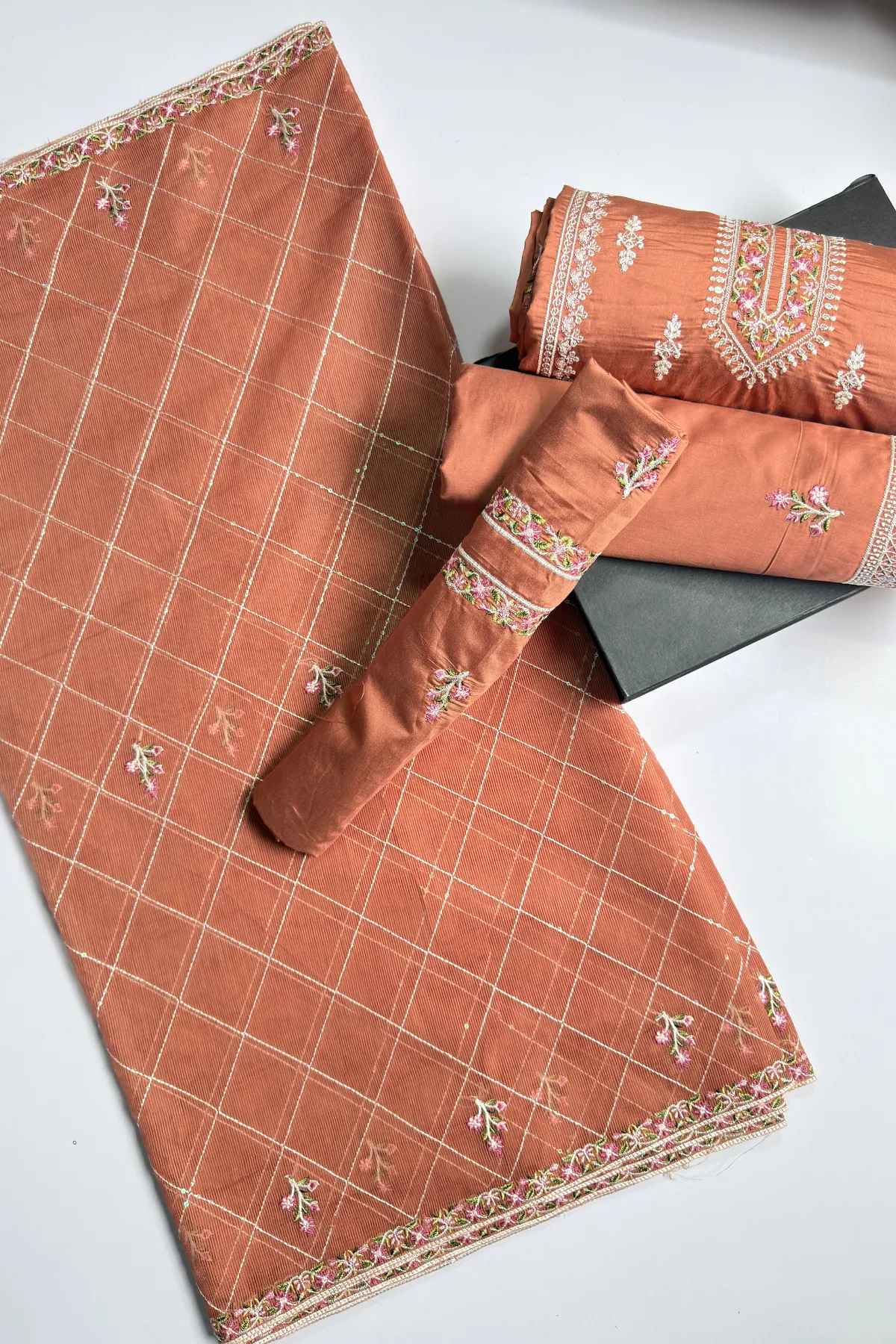 Embroidered Thread Sequin Work Lawn Unstitched 3 Pcs