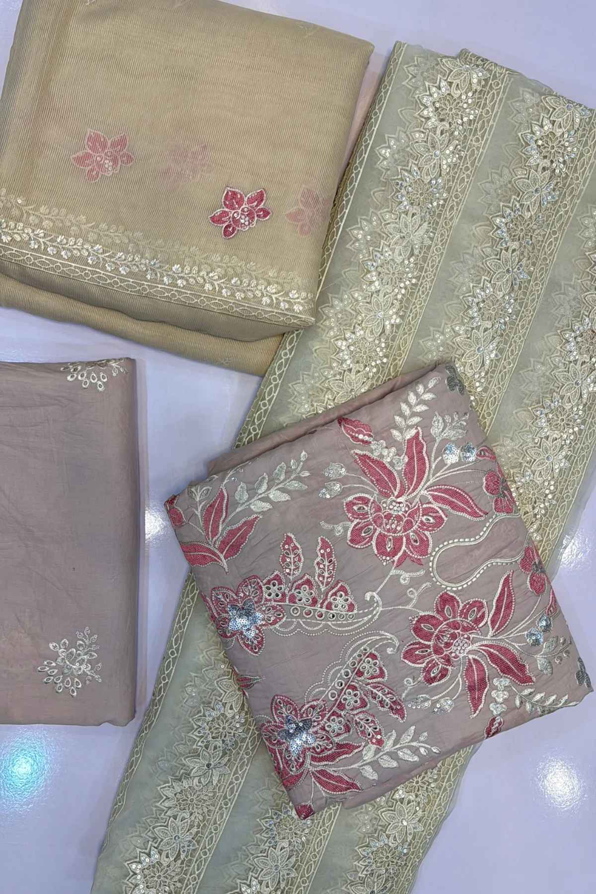 Embroidered Arabic Lawn Unstitched 3 Pcs