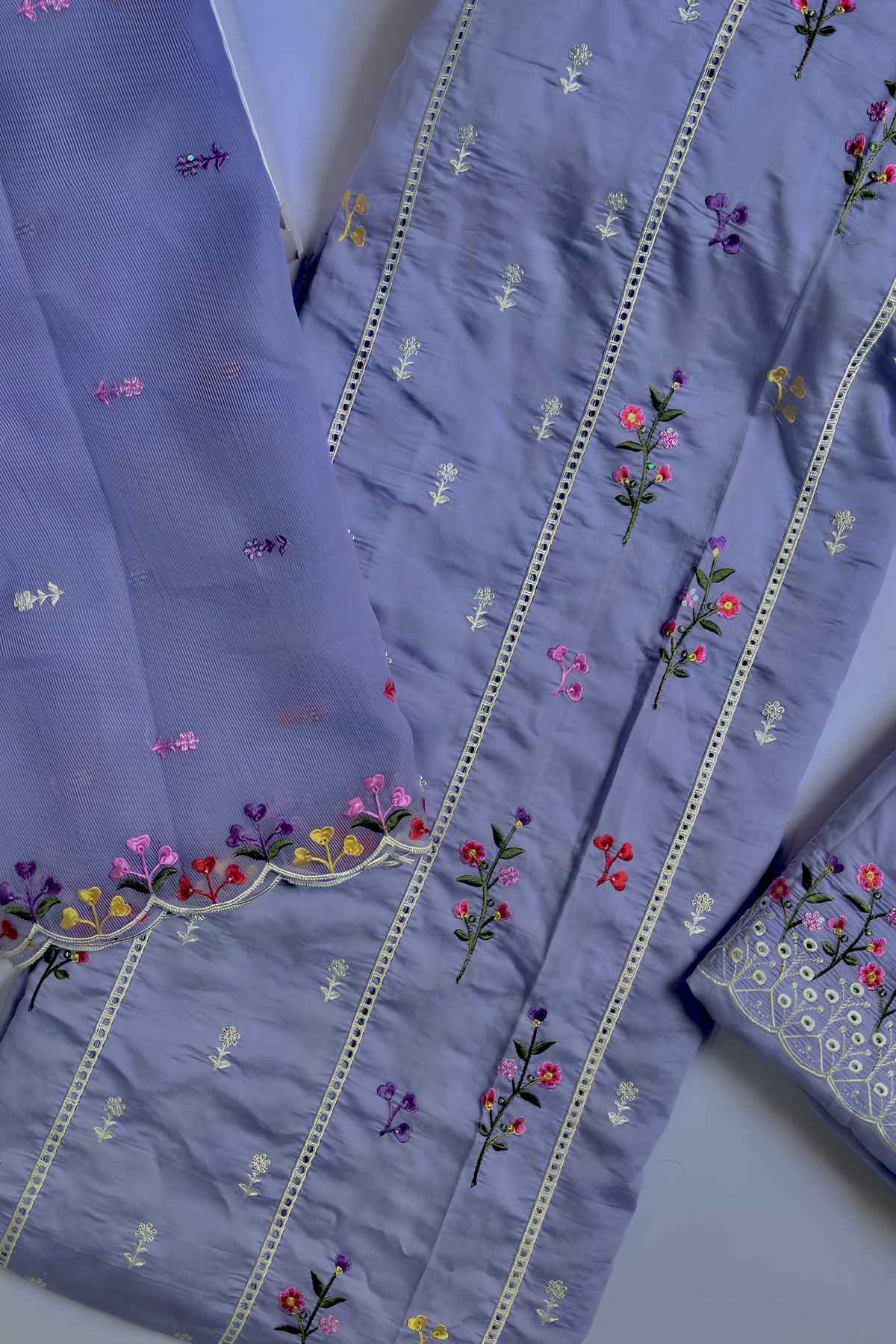 Chikankari Embroidered  Lawn Unstitched  3 Pcs