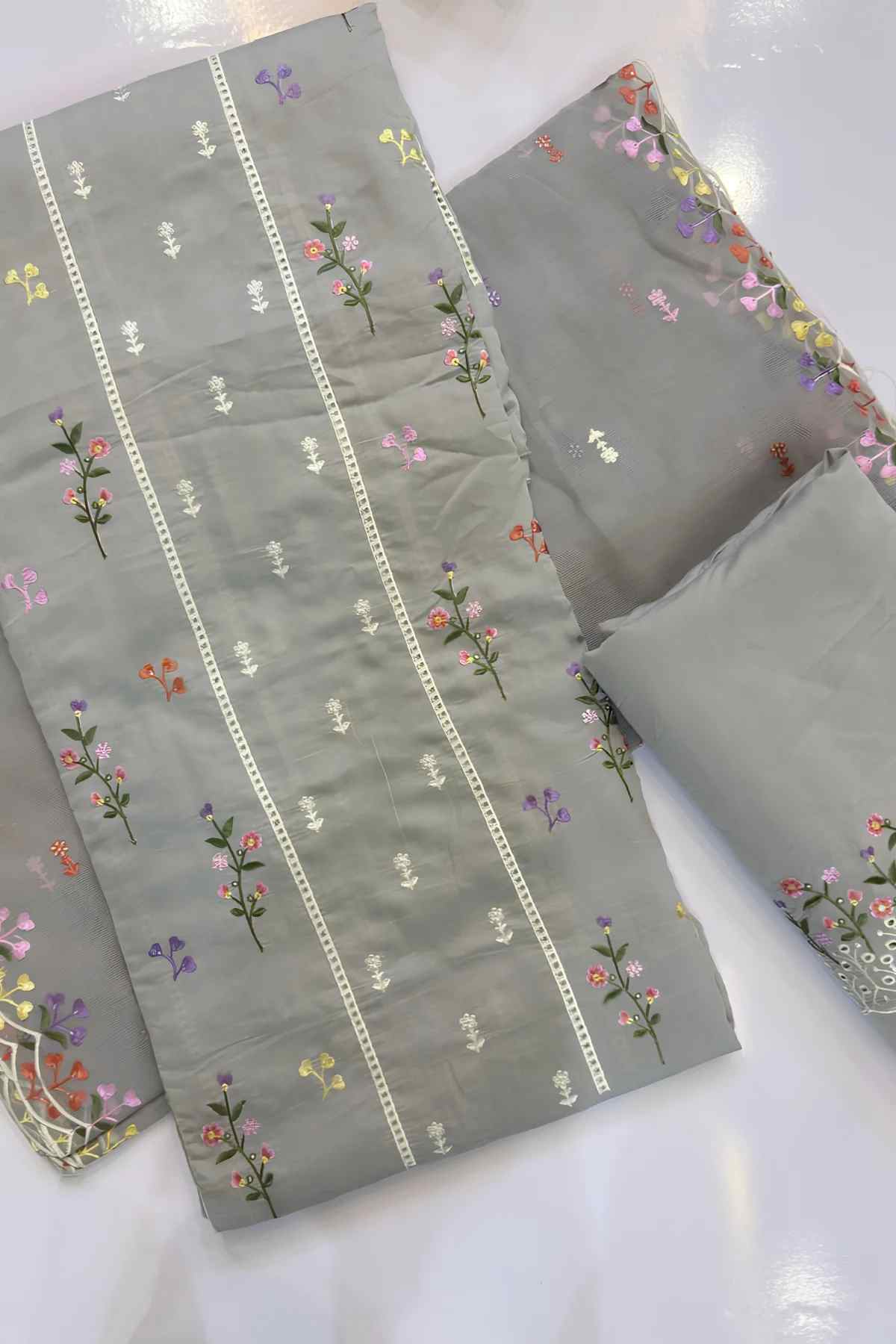 Chikankari Embroidered  Lawn Unstitched  3 Pcs